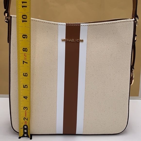 MICHAEL KORS LARGE MESSENGER CROSSBODY LUGGAGE COLOR - Picture 4 of 16